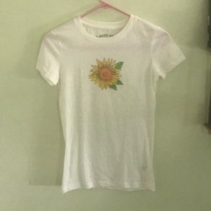 White sunflower tee size s